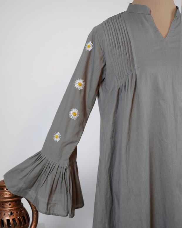 The Pleated Daisy Abaya